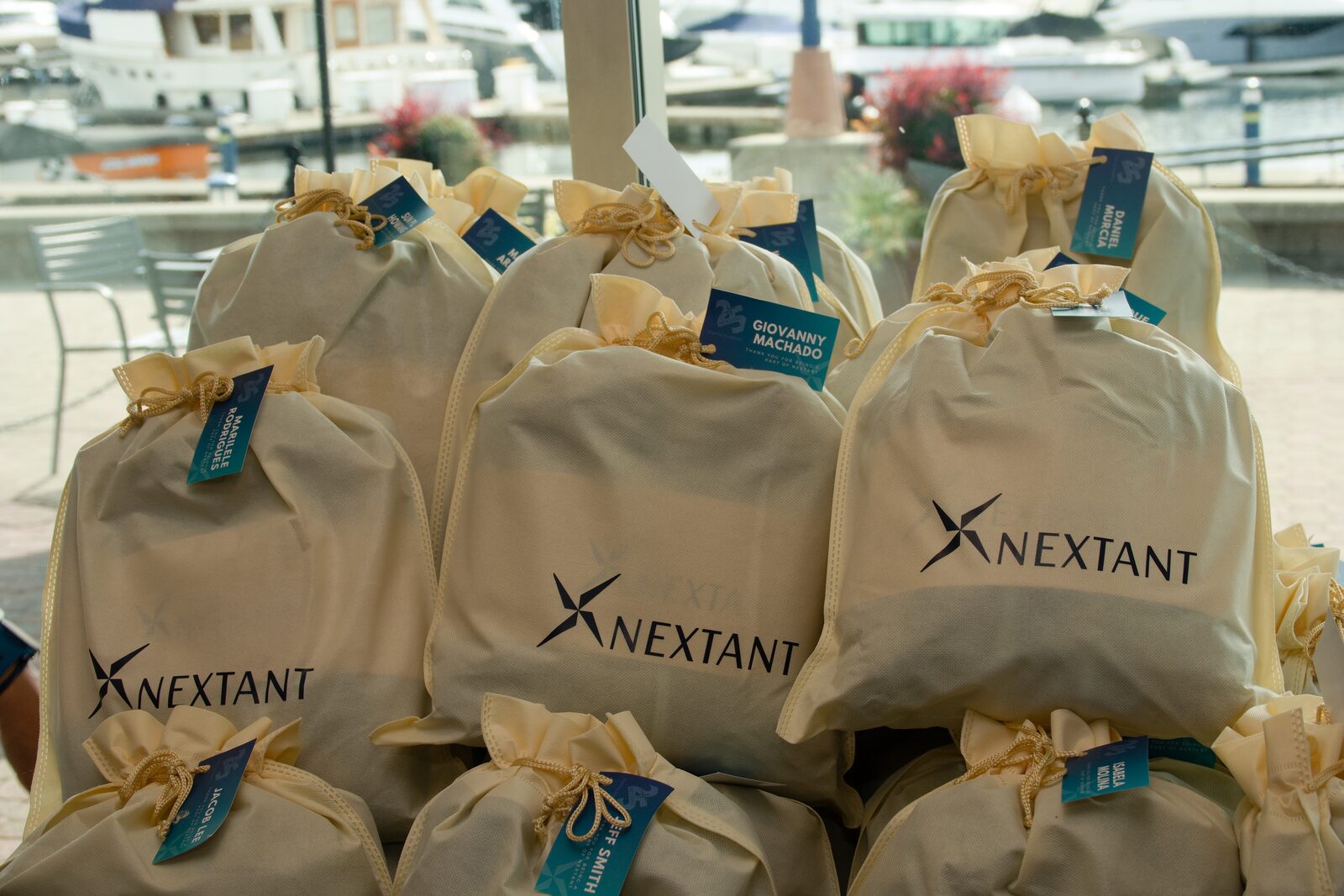 Nextant 25 Bellevue gift bags