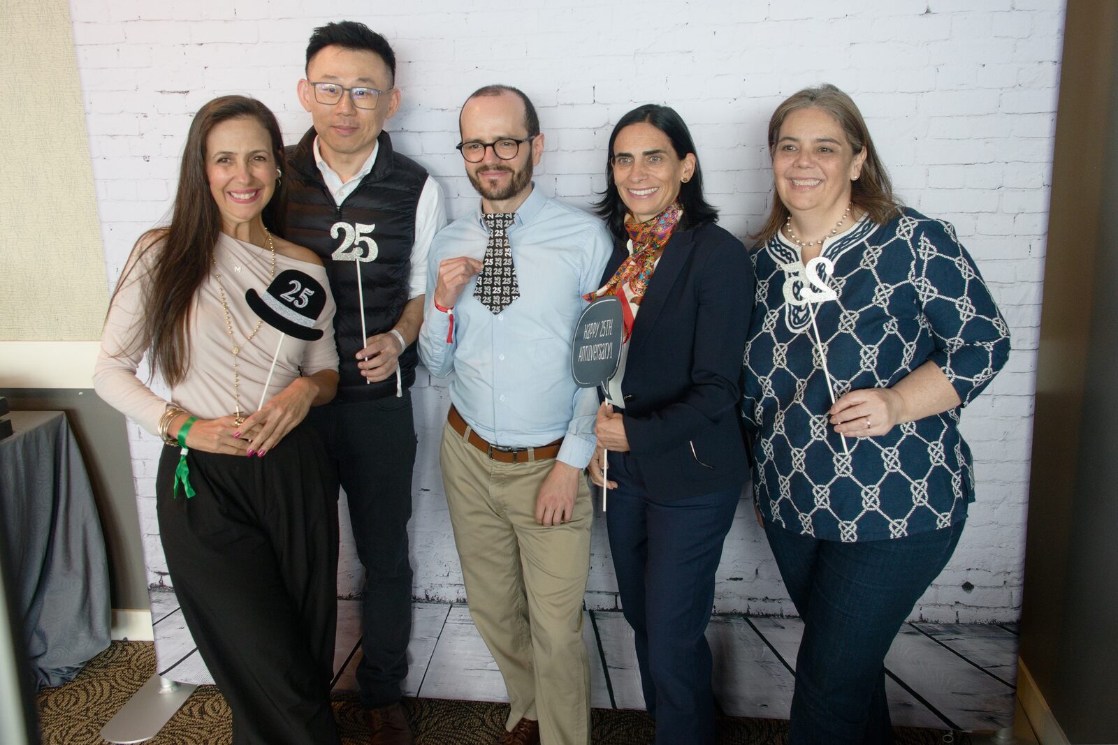 Nextant 25 Bellevue group